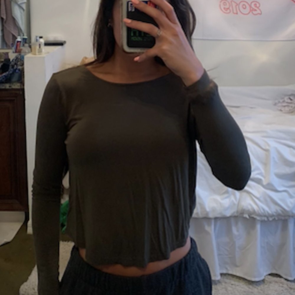 Lulus green backless long sleeve top
